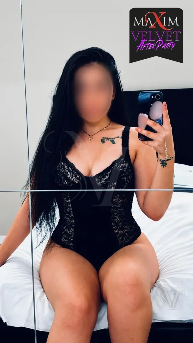 Ella Maxim Velvet After Party escort Girl a Chiasso — foto 1